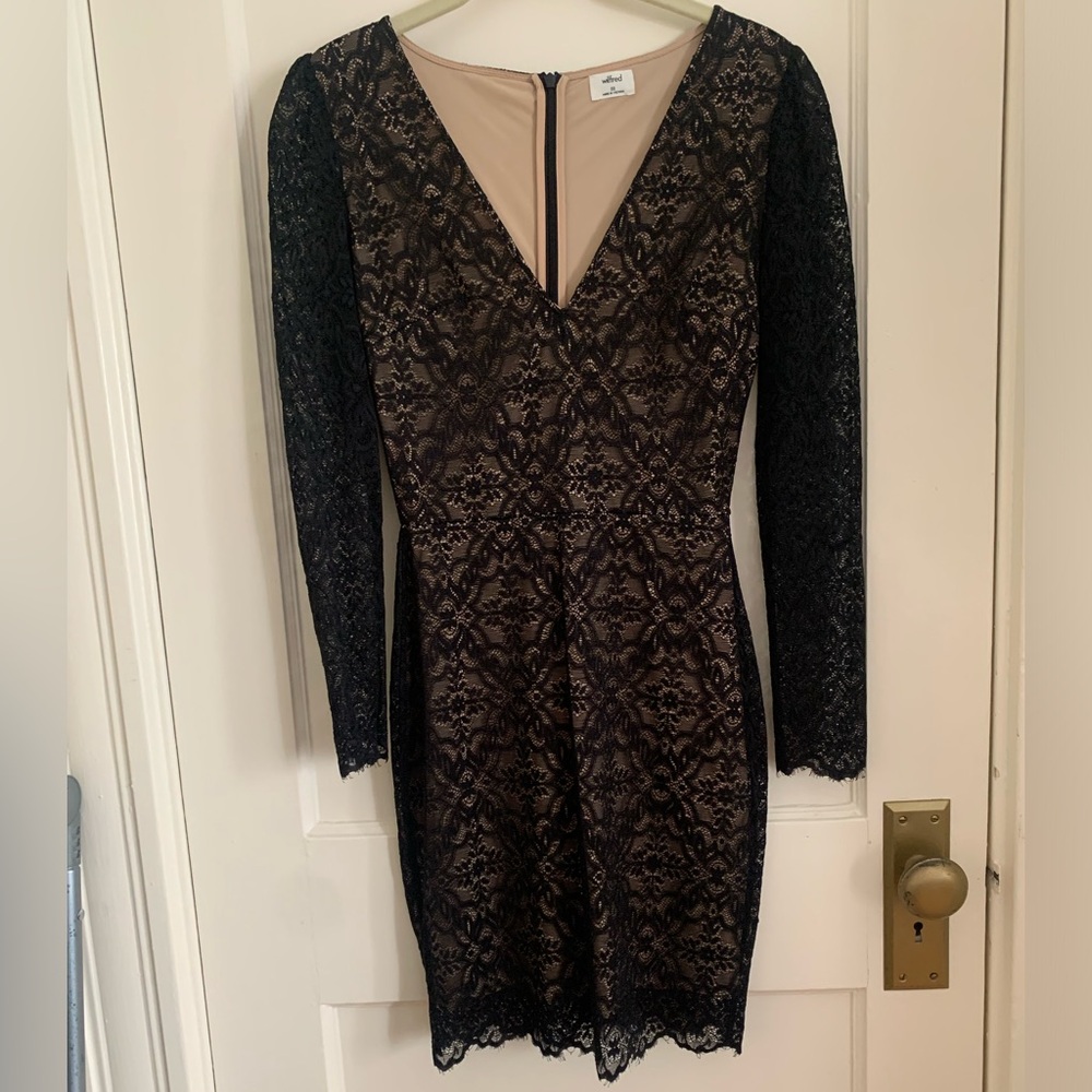 Wilfred Aritzia Black Lace Long Sleeve Mini Dress, size 00
